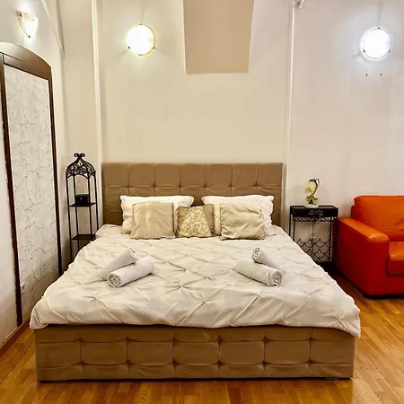 Ada Old Town 3 Apartment *