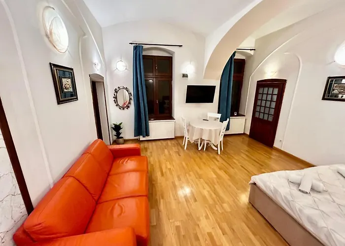 Ada Old Town 3 * Brașov